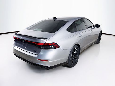 Used 2023 Honda Accord Sport image 31