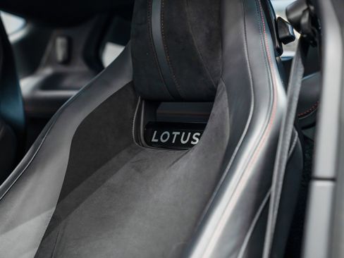 Used 2024 Lotus Emira First Edition image 39