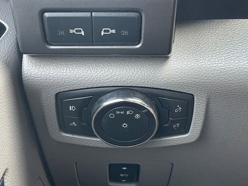 Used 2017 Ford F250 XLT w/ XLT Value Package image 12