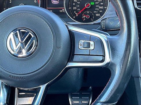 Used 2018 Volkswagen GTI Autobahn FWD image 17