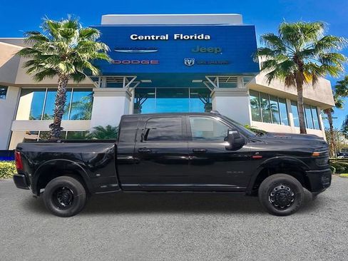 New 2026 RAM 3500 Limited image 4