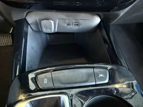 New 2026 Chevrolet Trax LT w/ Midnight Edition FWD image 26