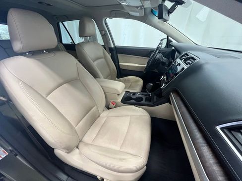 Used 2019 Subaru Outback 2.5i Limited w/ Popular Package #2 image 12