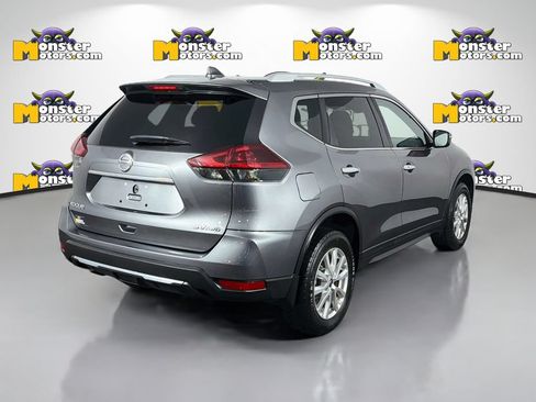 Used 2019 Nissan Rogue SV AWD/4WD image 5