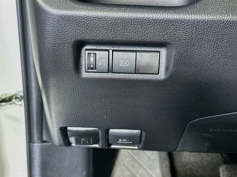 Certified 2025 Toyota RAV4 XLE FWD image 20