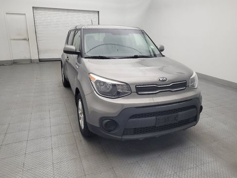 Used 2018 Kia Soul FWD image 14
