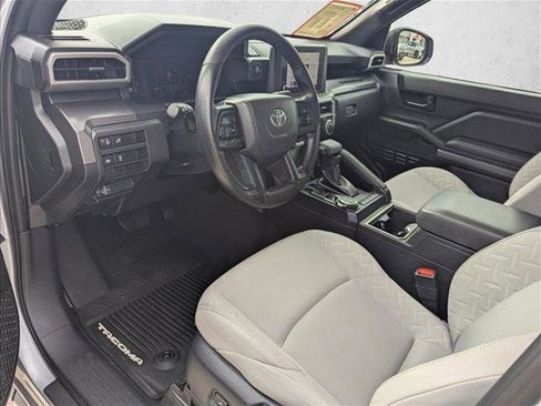 Certified 2025 Toyota Tacoma SR5 image 9