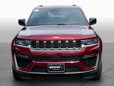 New 2026 Jeep Grand Cherokee Limited RWD image 3