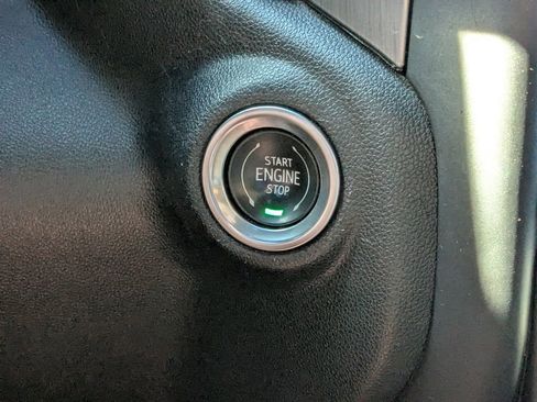 Used 2022 GMC Sierra 3500 Denali w/ Denali Ultimate Package AWD/4WD image 28