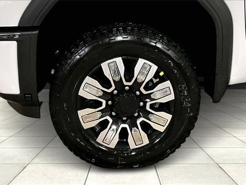 New 2026 GMC Sierra 2500 Denali w/ Denali Reserve Package image 8