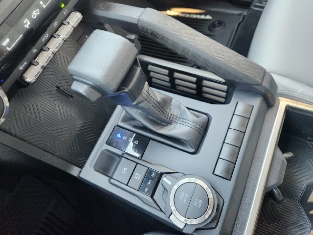 Certified 2026 Toyota Tacoma SR5 AWD/4WD image 19