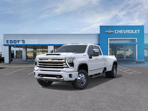 New 2026 Chevrolet Silverado 3500 High Country w/ High Country Premium Package AWD/4WD image 9