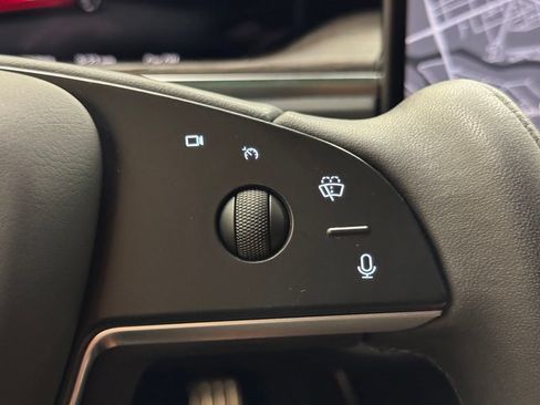 Used 2022 Tesla Model S AWD/4WD image 19