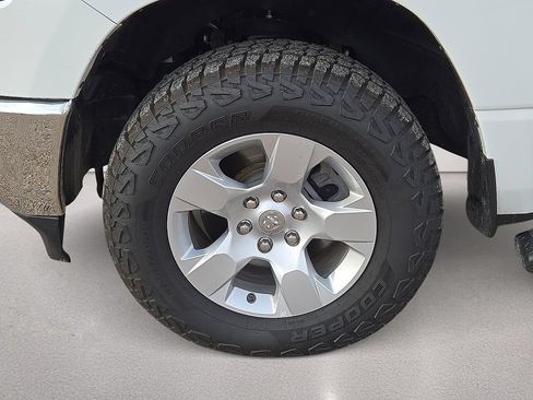 Used 2023 RAM 1500 Big Horn AWD/4WD image 10