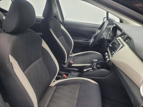 Used 2021 Nissan Versa SV image 21