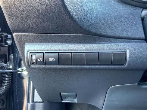 Used 2023 Toyota Corolla LE image 32