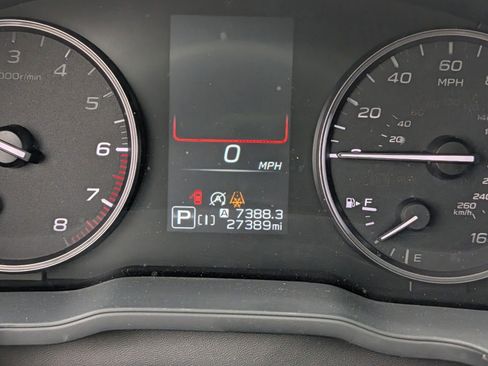 Used 2024 Subaru Crosstrek 2.5i Limited w/ Crosstrek Mirror Package image 30