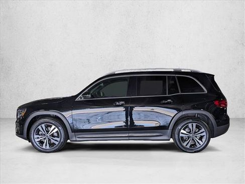 Certified 2025 Mercedes-Benz GLB 250 image 11