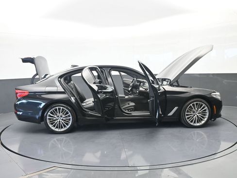 Used 2019 BMW 530i w/ Premium Package RWD image 84