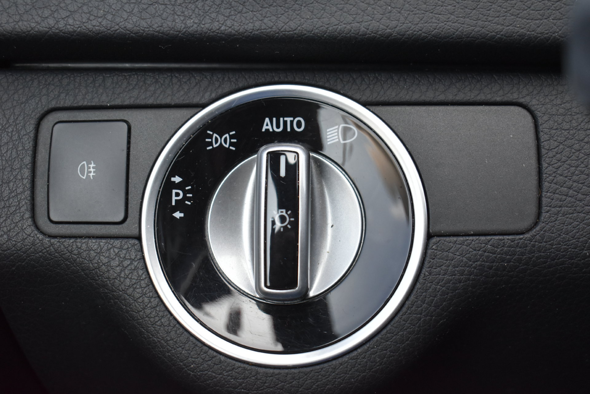 Used 2013 Mercedes-Benz C 300 4MATIC Sedan image 21