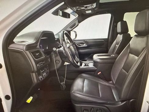 Used 2022 Chevrolet Tahoe LT w/ LT Signature Package RWD image 12