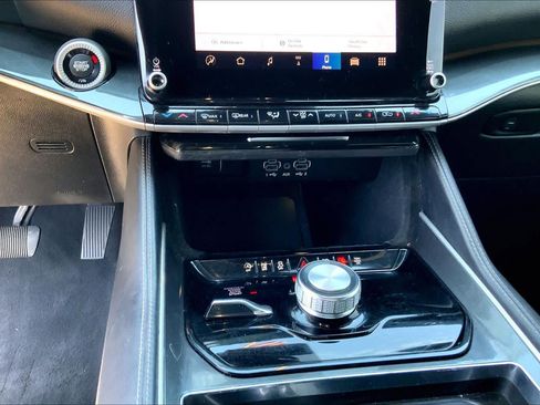 Used 2022 Jeep Wagoneer Series I w/ Convenience Group I AWD/4WD image 30