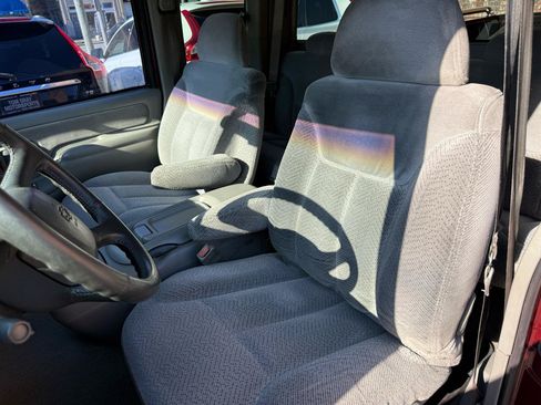 Used 1998 Chevrolet Silverado 1500 4x4 Extended Cab w/ Preferred Equipment Group 2 image 6