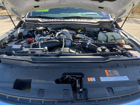 Used 2025 Ford F450 Platinum w/ FX4 Off-Road Package image 33