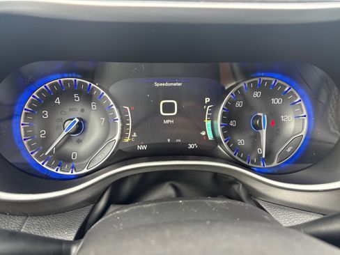 New 2026 Chrysler Pacifica Select image 13