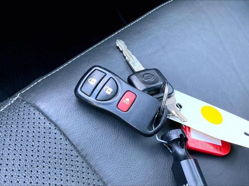 Used 2018 Nissan Frontier PRO-4X w/ Pro-4x Luxury Package image 15