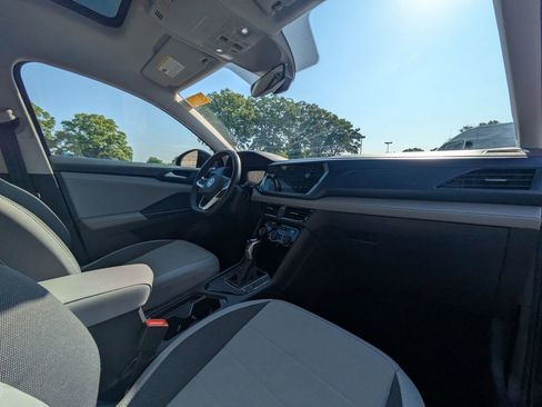 Used 2024 Volkswagen Taos SE FWD image 30