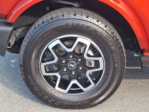 Used 2024 Ford Bronco Outer Banks AWD/4WD image 8