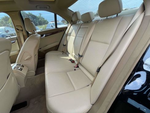 Used 2008 Mercedes-Benz C 300 Sedan image 13