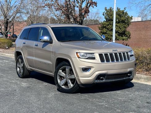 Used 2014 Jeep Grand Cherokee Overland w/ Trailer Tow Group IV image 2