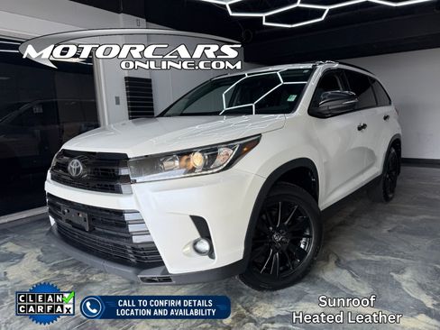Used 2019 Toyota Highlander XLE AWD/4WD image 1