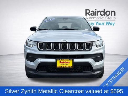 Used 2025 Jeep Compass Sport AWD/4WD image 2