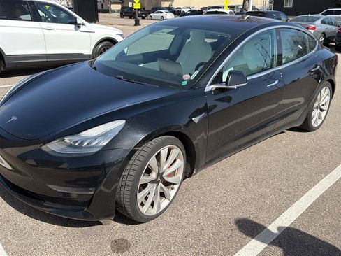 Used 2018 Tesla Model 3 Performance image 4