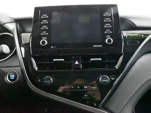 Used 2024 Toyota Camry LE image 21