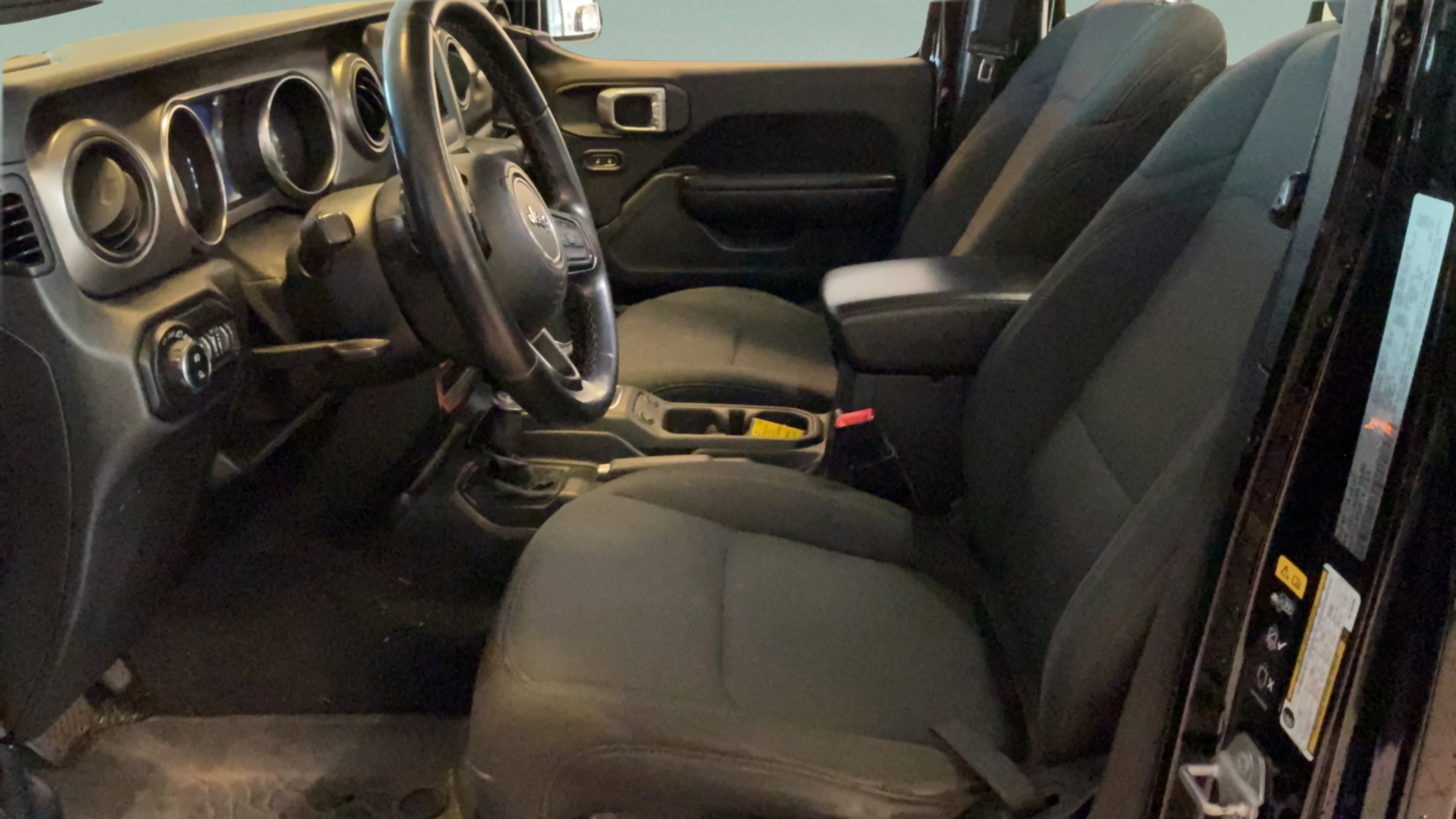 Used 2021 Jeep Gladiator Sport AWD/4WD image 27
