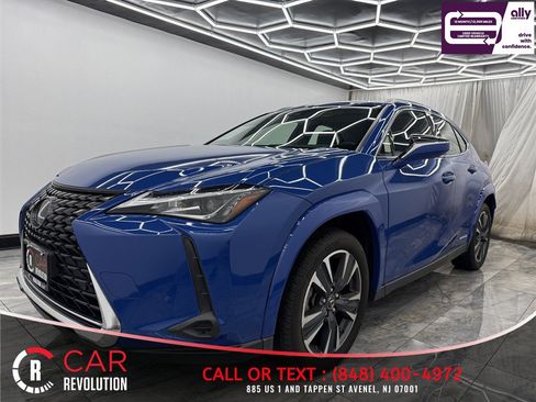 Used 2022 Lexus UX 250h w/ Premium Package AWD/4WD image 3