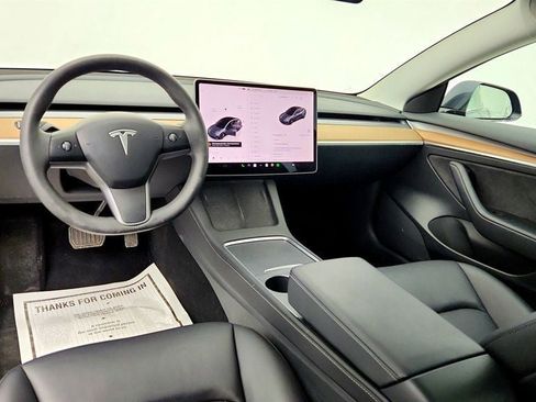 Used 2023 Tesla Model 3 Standard Range RWD image 12