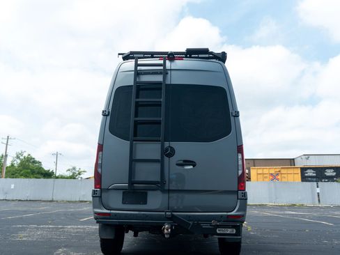 Used 2019 Mercedes-Benz Sprinter 4x4 144 image 11