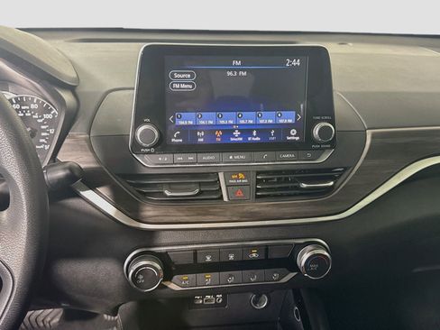 Used 2023 Nissan Altima 2.5 SV FWD image 18