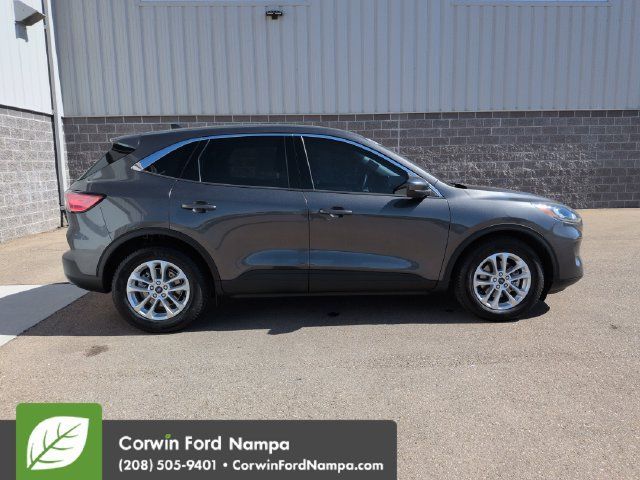 Used 2020 Ford Escape SE FWD image 2