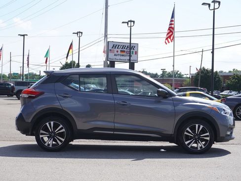 Used 2020 Nissan Kicks SR FWD image 8