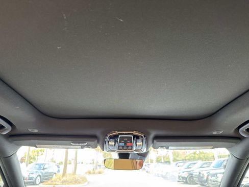 Used 2024 Jeep Grand Cherokee Summit image 18