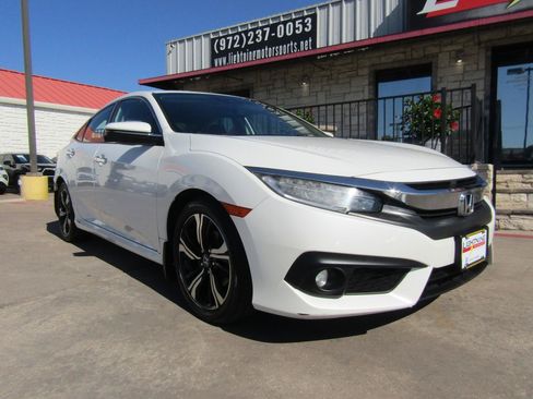 Used 2016 Honda Civic Touring image 6