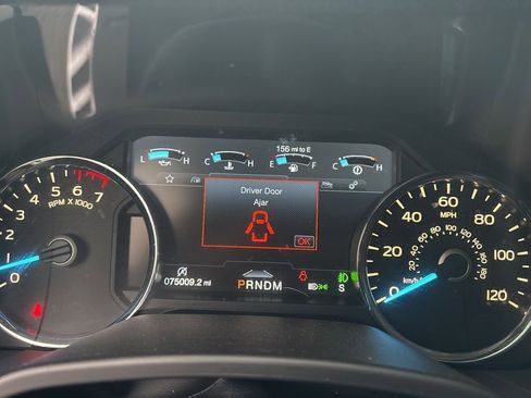 Used 2018 Ford F150 Lariat w/ Equipment Group 502A Luxury image 14