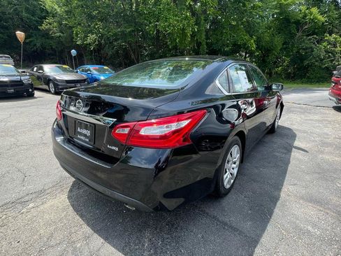 Used 2017 Nissan Altima 2.5 S w/ Power Driver Seat Package FWD image 8