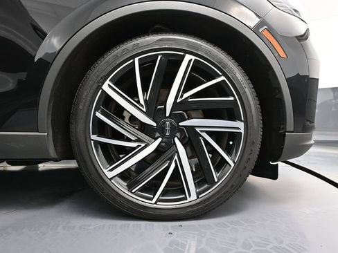 Used 2025 Lincoln Aviator Reserve w/ Equipment Group 201A AWD/4WD image 17
